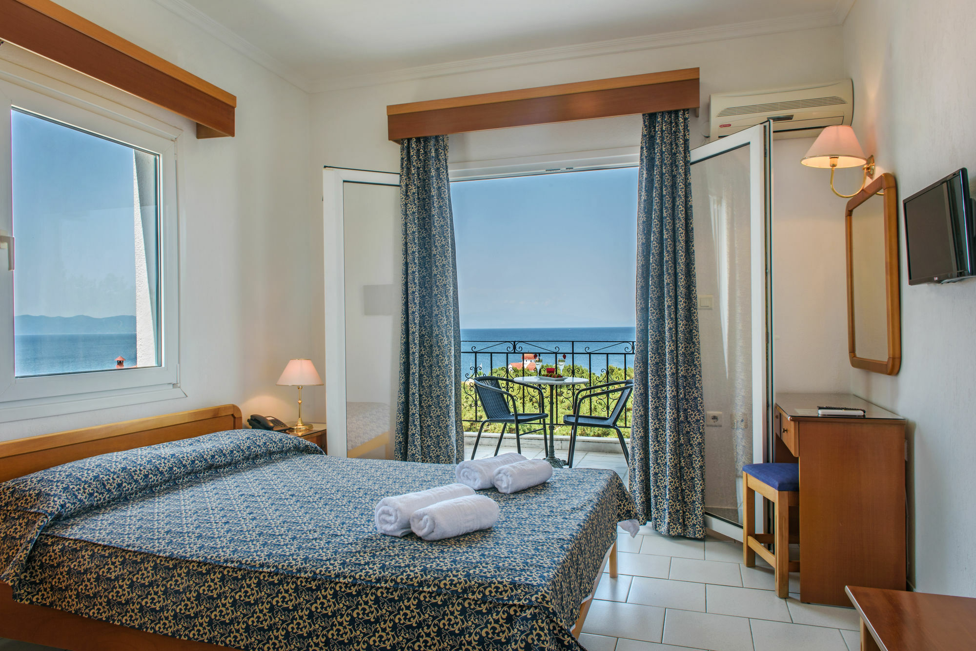 Lazaridis Luxury Studios & Apartments Nea Roda Bagian luar foto